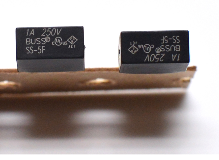 伊顿bussmann SS-5F系列快断塑封方形保险丝